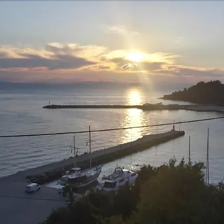 Harbour View 公寓 *